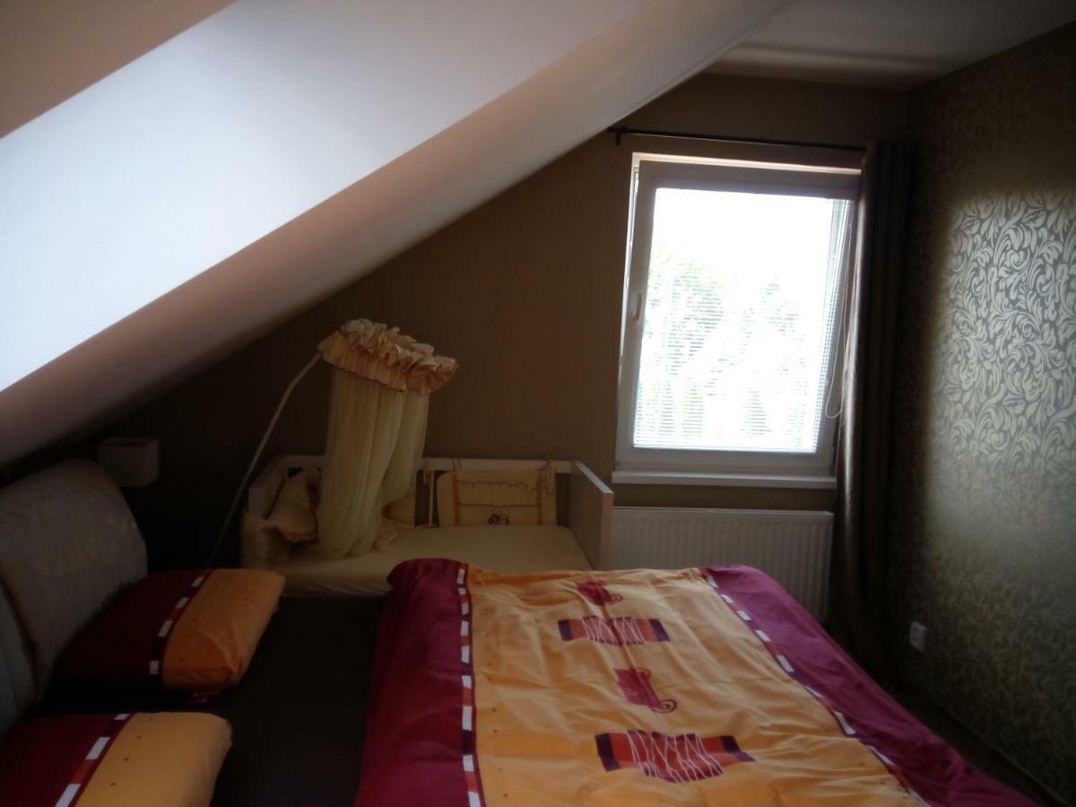 Walnut Apartment With Sauna And Pond Topoľčany Extérieur photo